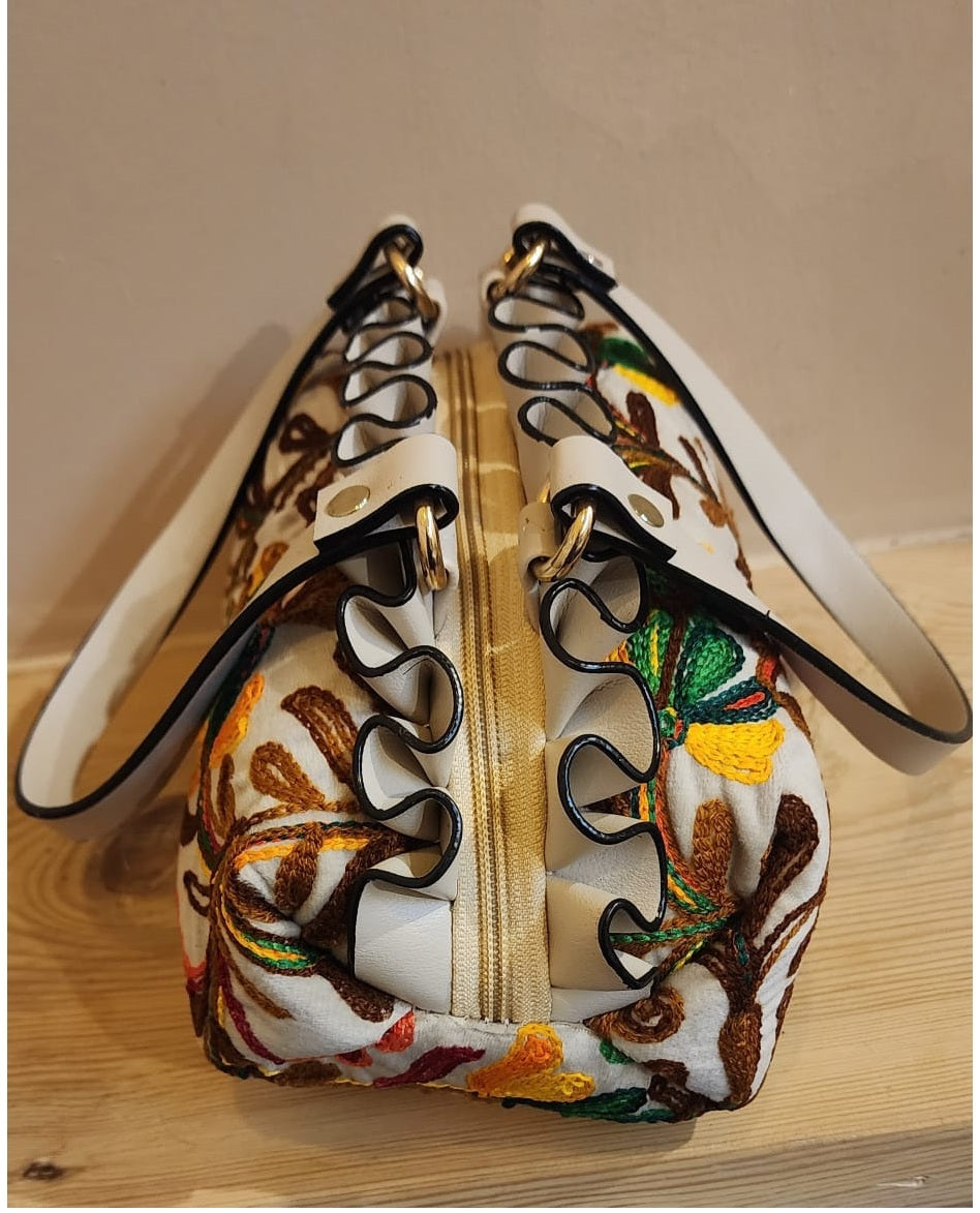 Pashmina Embroidery Round Frill Style