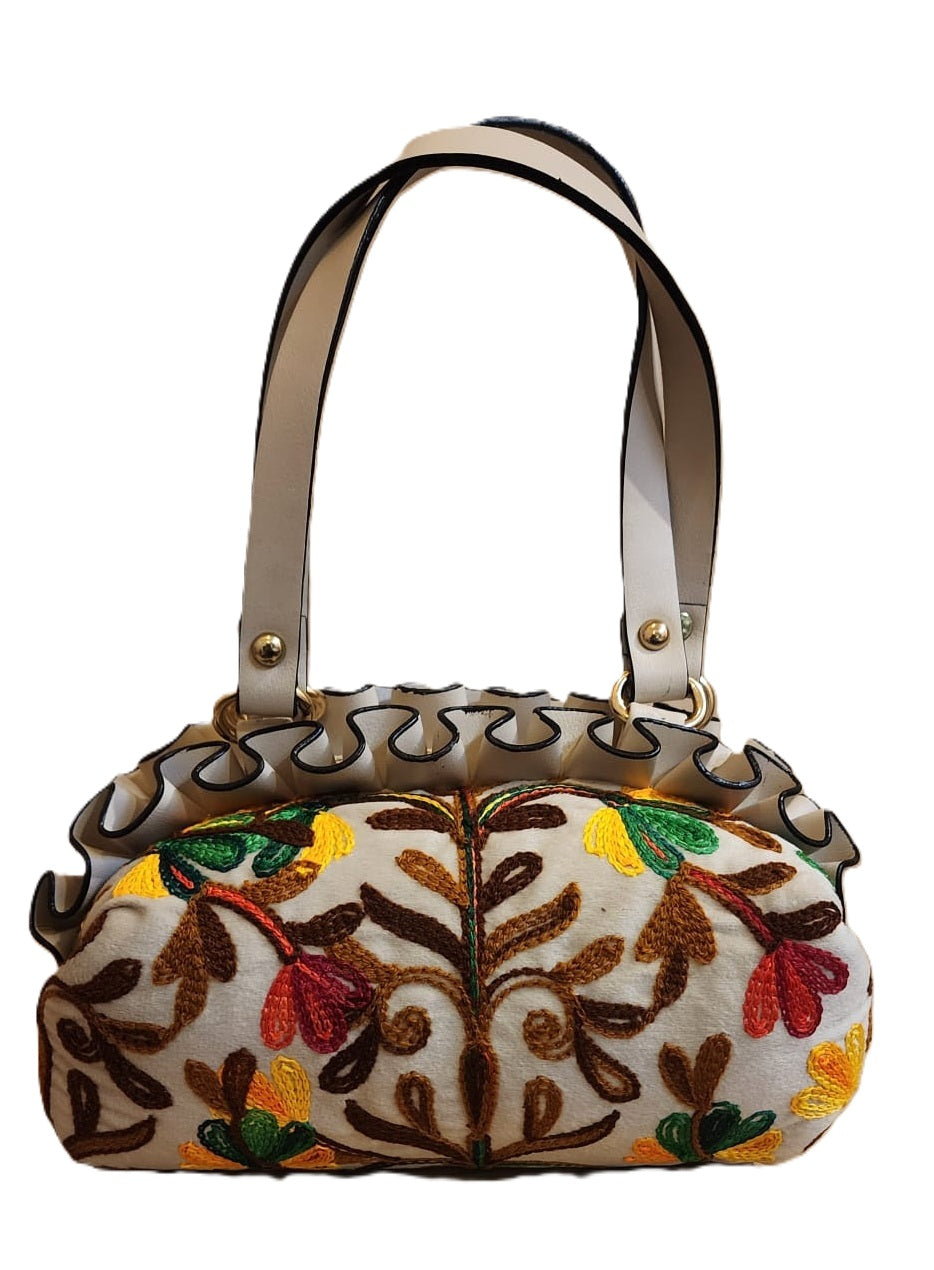 Floral embroidered handbag