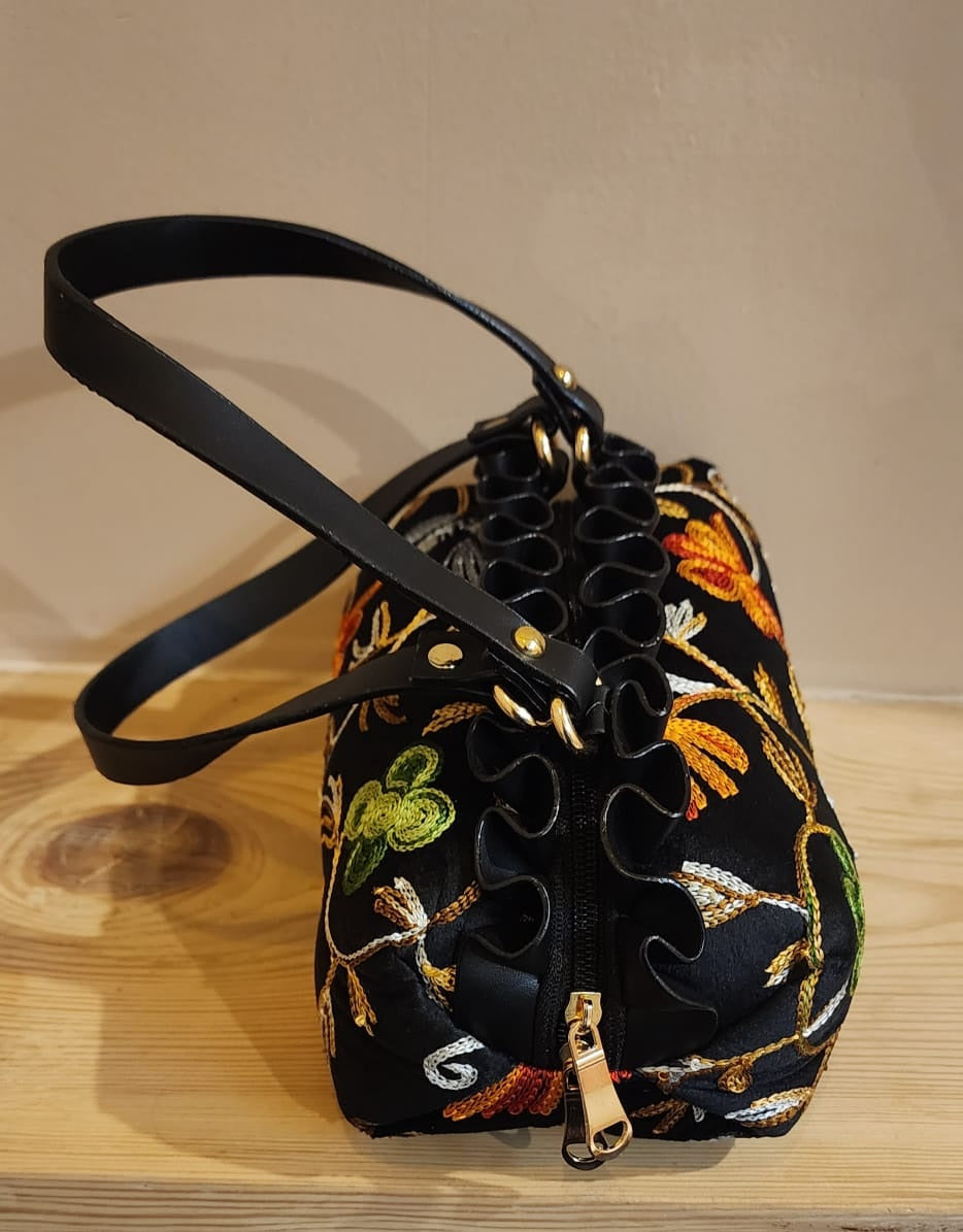 Pashmina Embroidery Round Frill Style