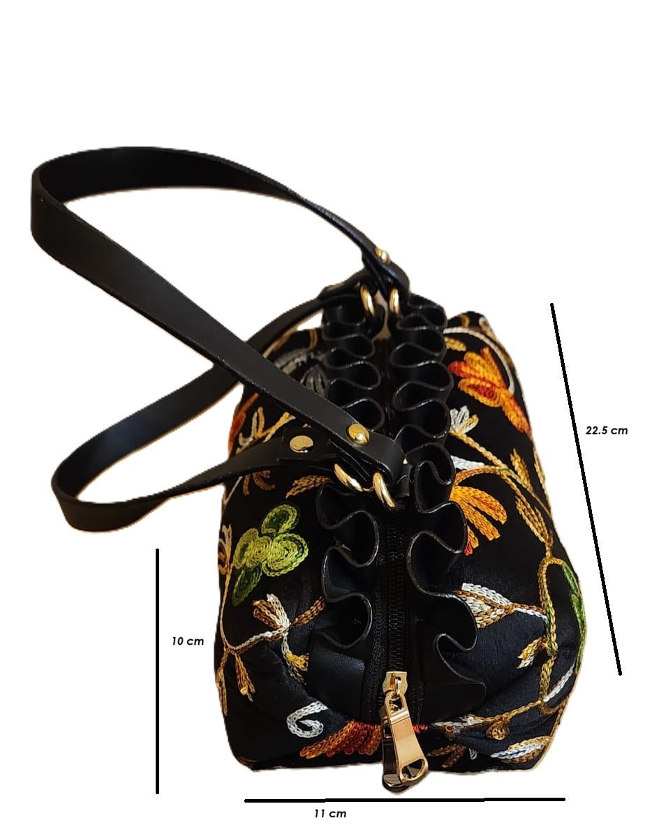 Floral embroidered handbag