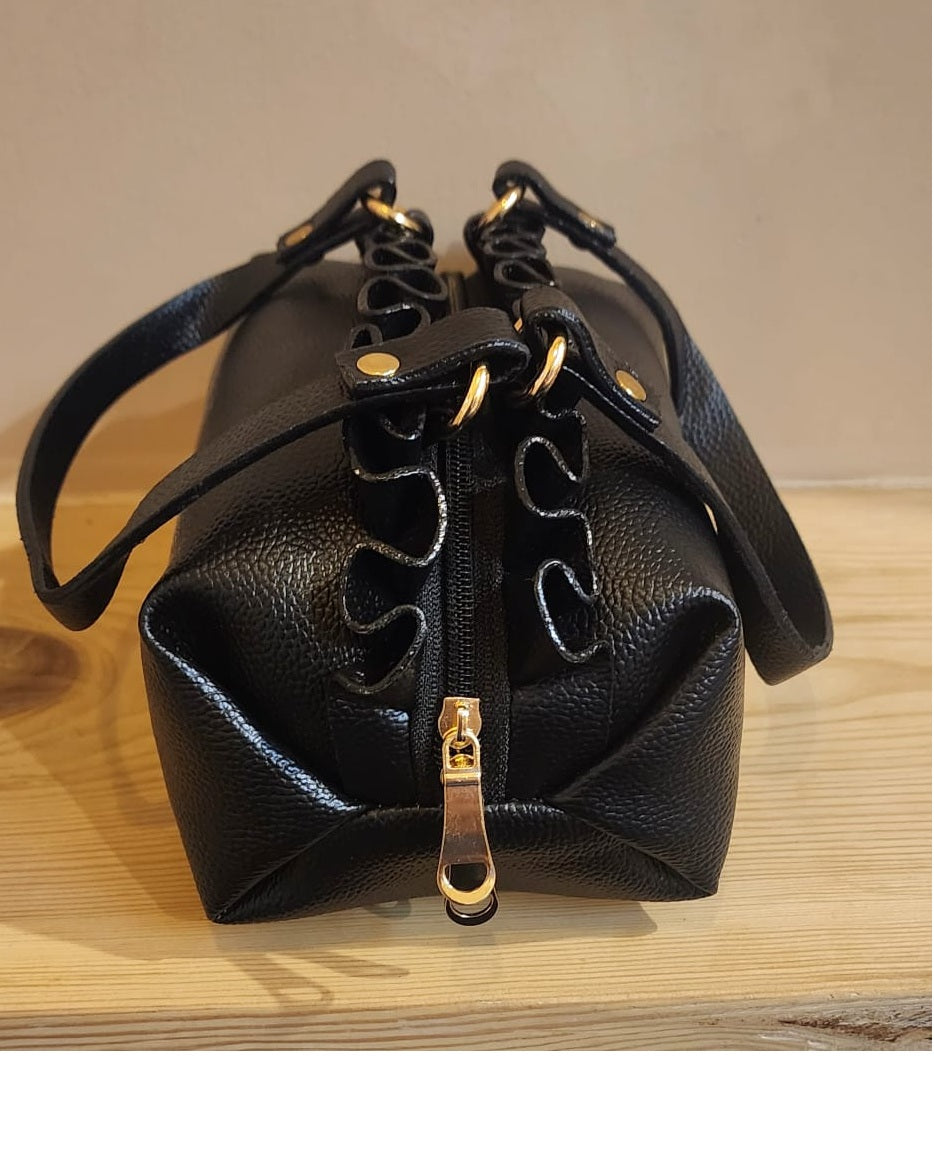 Leatherette frill Round Handbags