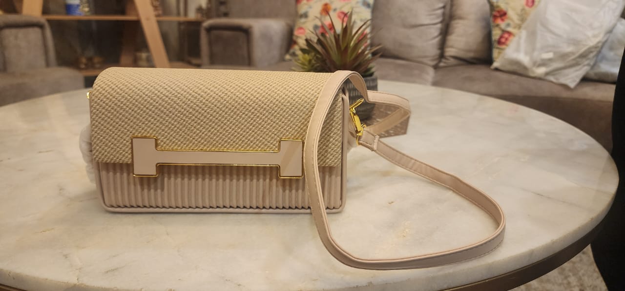 Boxy Shape H Buckle Handbag