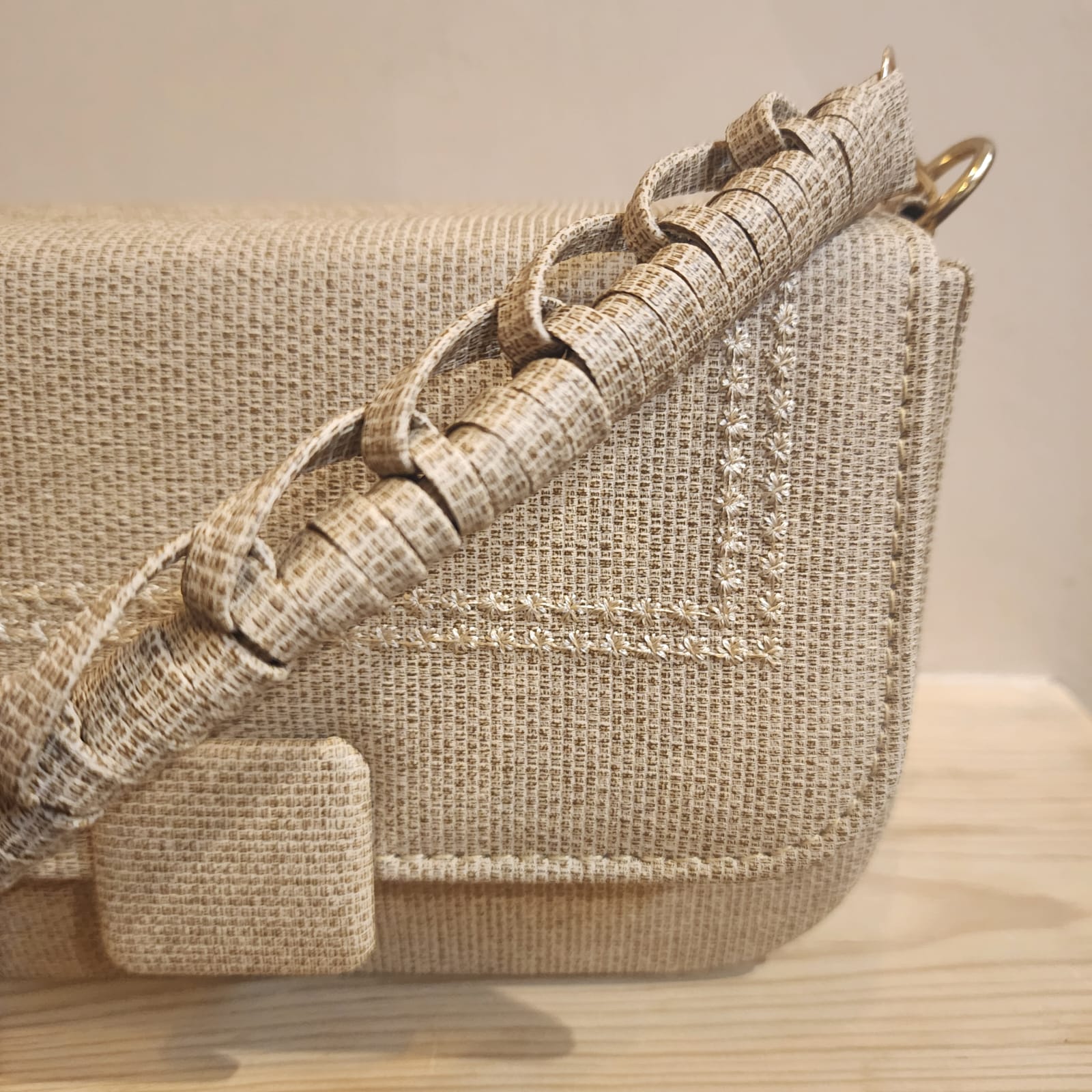 Jute Texture Handbag with rope design handle